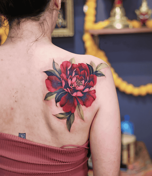 Hình Xăm Hoa Mẫu Đơn Màu Đỏ - Đam mê và nhiệt huyết.