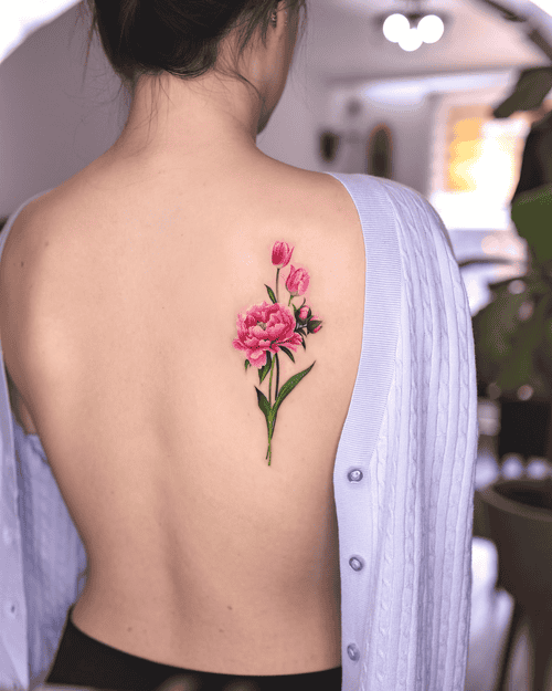 Hình Xăm Hoa Mẫu Đơn Cho Nữ - Thể hiện vẻ đẹp duyên dáng và thanh lịch.