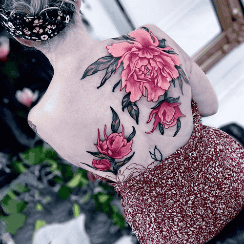 Hình Xăm Hoa Mẫu Đơn Sau Lưng - Bí ẩn và cuốn hút.