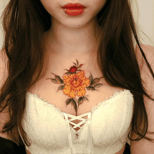 Hình Xăm Hoa Mẫu Đơn Ngực - Gần trái tim, biểu tượng cho tình yêu.