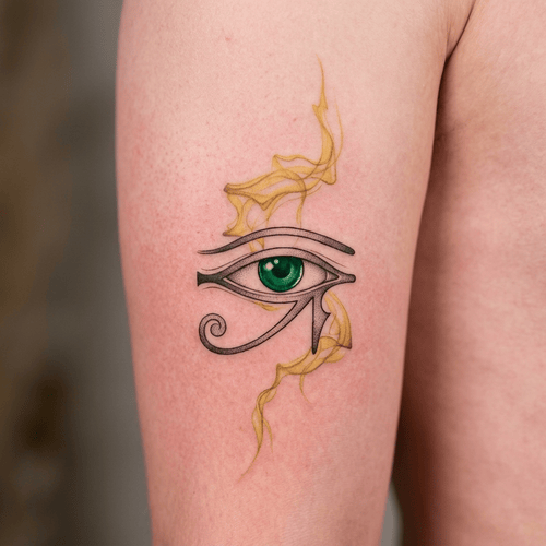 hình xăm mắt Horus biểu tượng bảo vệ Ai Cập
