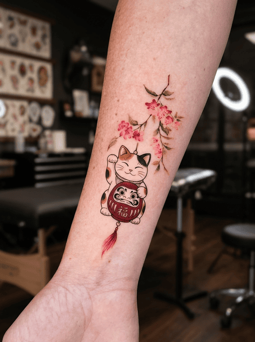 hinh-xam-meo-than-tai-va-daruma_17
