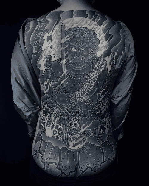 hinh-xam-bat-dong-minh-vuong_12