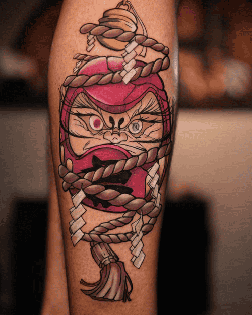 Hình Xăm Daruma Bắp Chân