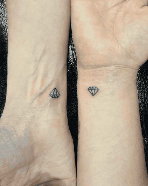 hinh-xam-kim-cuong-o-tay_5