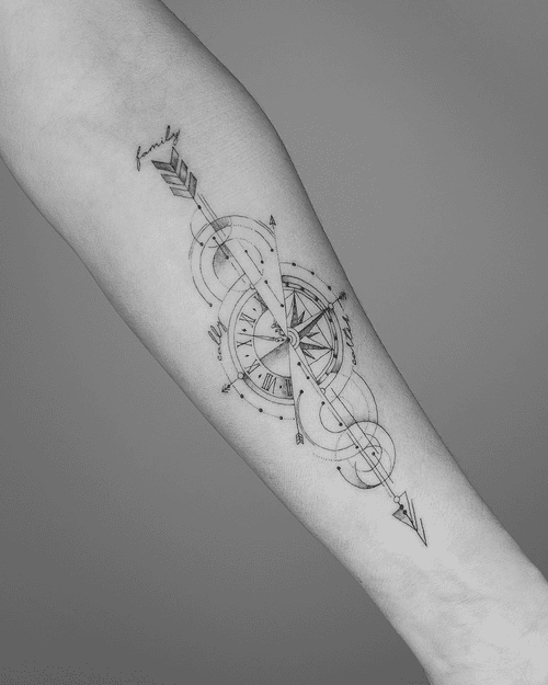 hinh-xam-la-ban-mui-ten_1