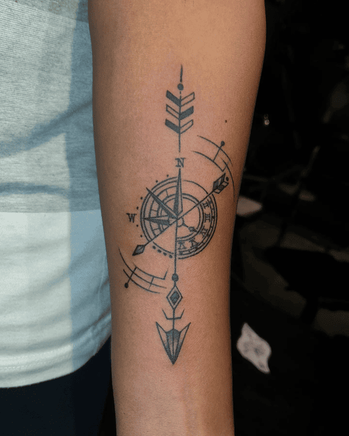 hinh-xam-la-ban-mui-ten_4