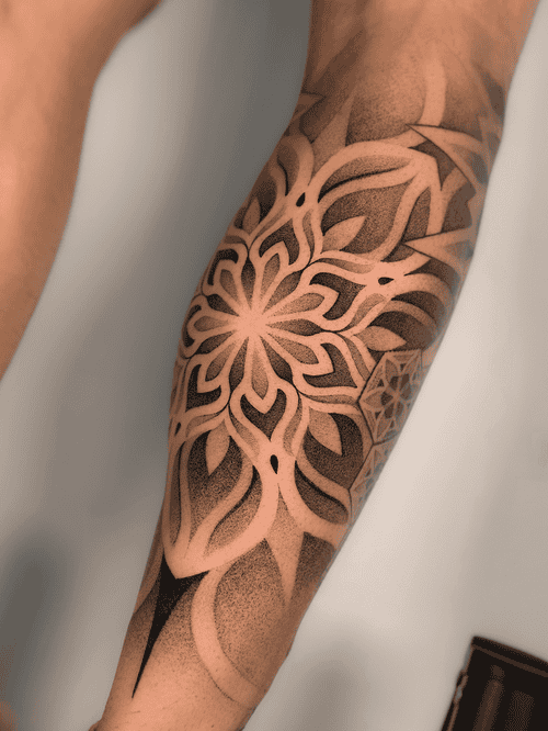 hinh-xam-madala-o-chan_4