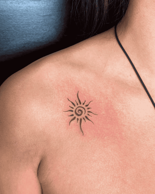 hinh-xam-mat-troi-cho-nam_2