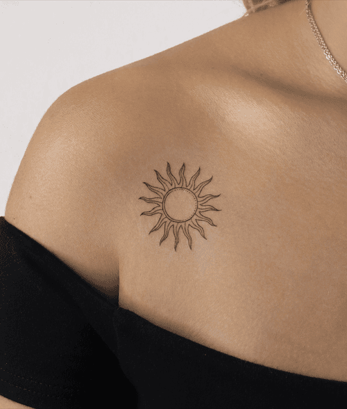 hinh-xam-mat-troi-cho-nu_2