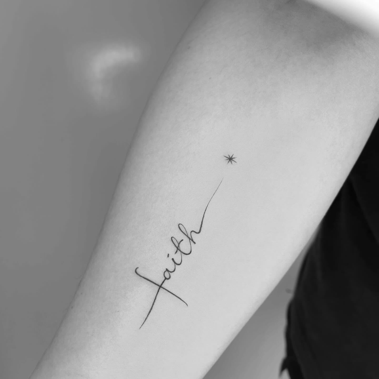 hinh-xam-mini-o-co-tay-nu_18