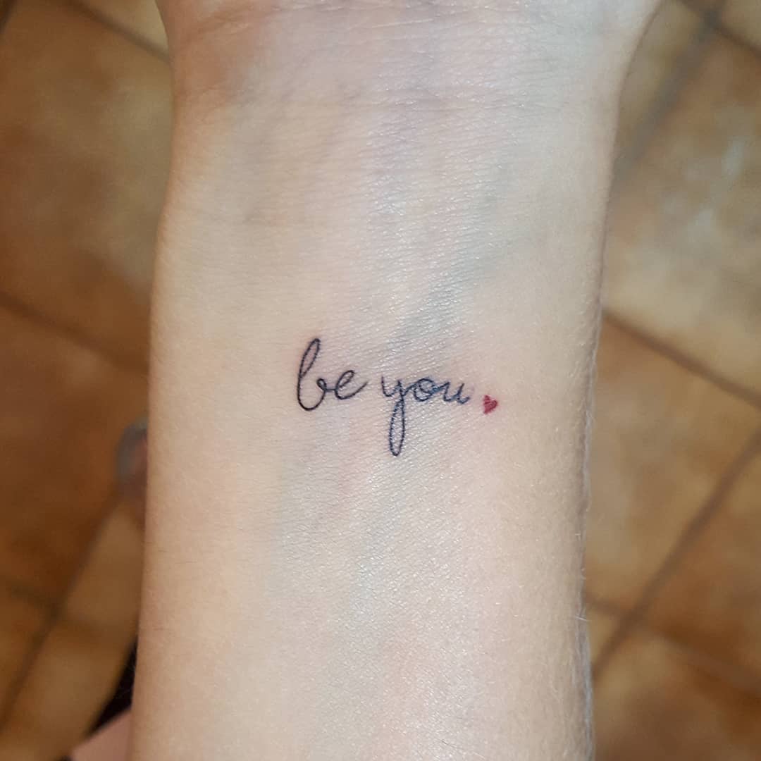 hinh-xam-mini-o-co-tay-nu_20