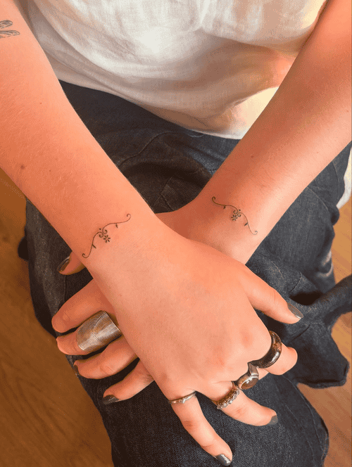 hinh-xam-mini-o-co-tay-nu_35