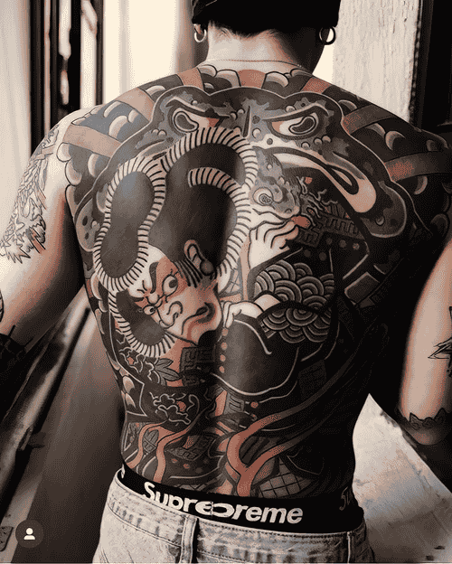 hinh-xam-nhat-co-full-lung_5