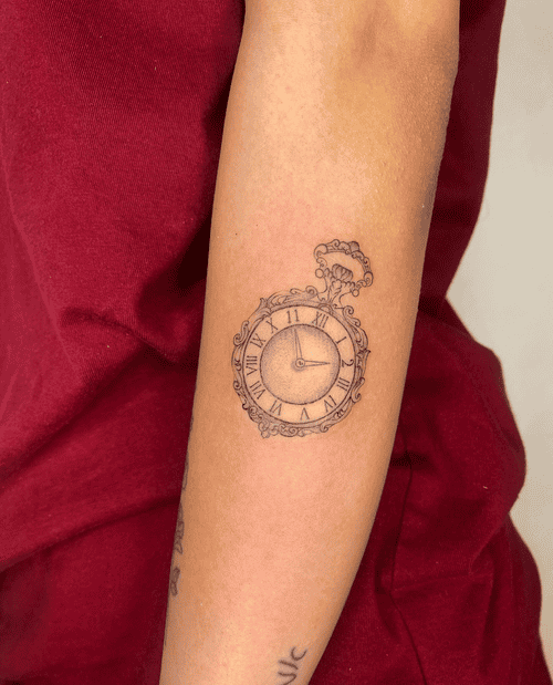 hinh-xam-dong-ho-don-gian_2