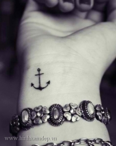 10-hinh-xam-de-thuong-Small-Anchor-tattoo