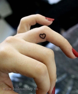 14-hinh-xam-de-thuong-Small-Heart-Tattoo