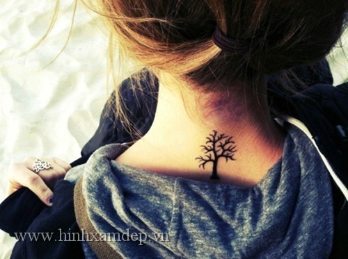 26-hinh-xam-de-thuong-Small-tree-tattoo