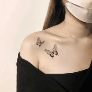 Xu Hướng Hình Xăm Bướm Đen Trắng: Gợi Ý Vị Trí Xăm Ấn Tượng