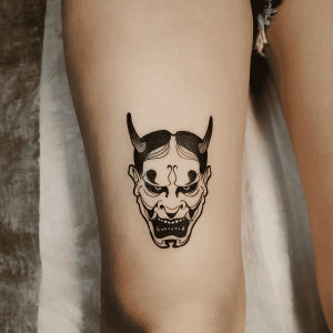 Hình Xăm Mặt Quỷ Mini – Thiết Kế Đơn Giản Nhưng Đầy Cá Tính